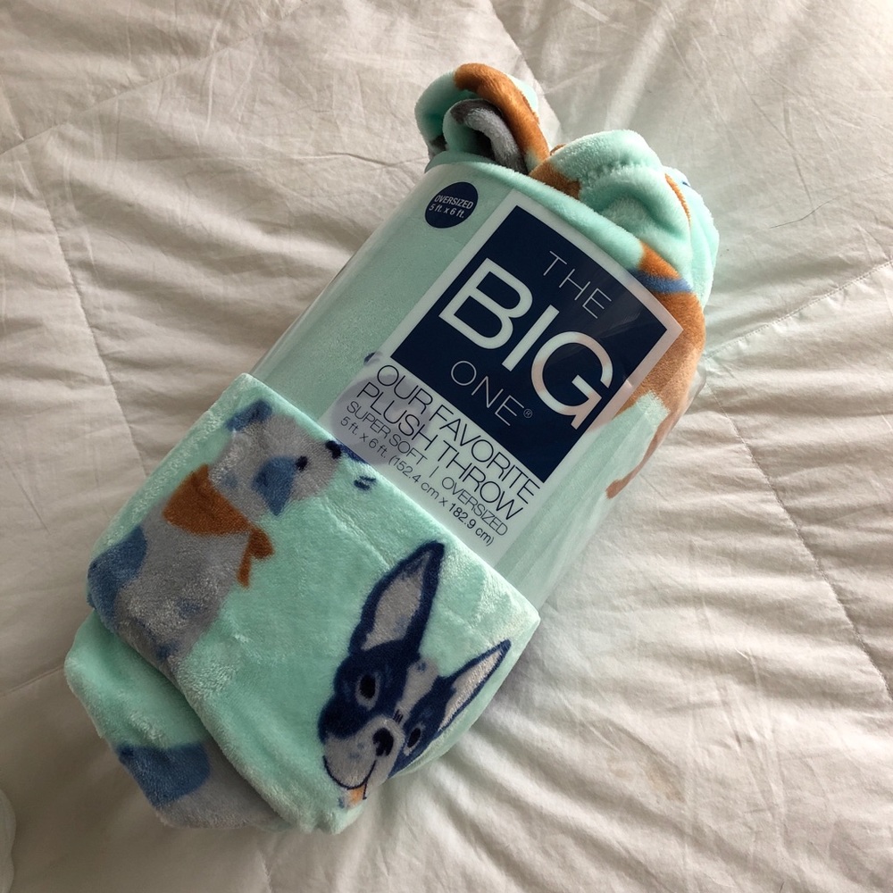 Plush Throw Blanket